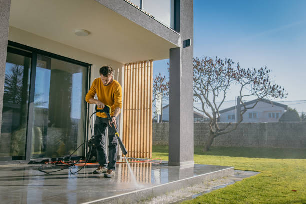 Professional Pressure Washing in Naples Manor, FL